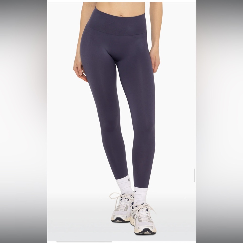 SET Active High-Rise Leggings in Deep Navy